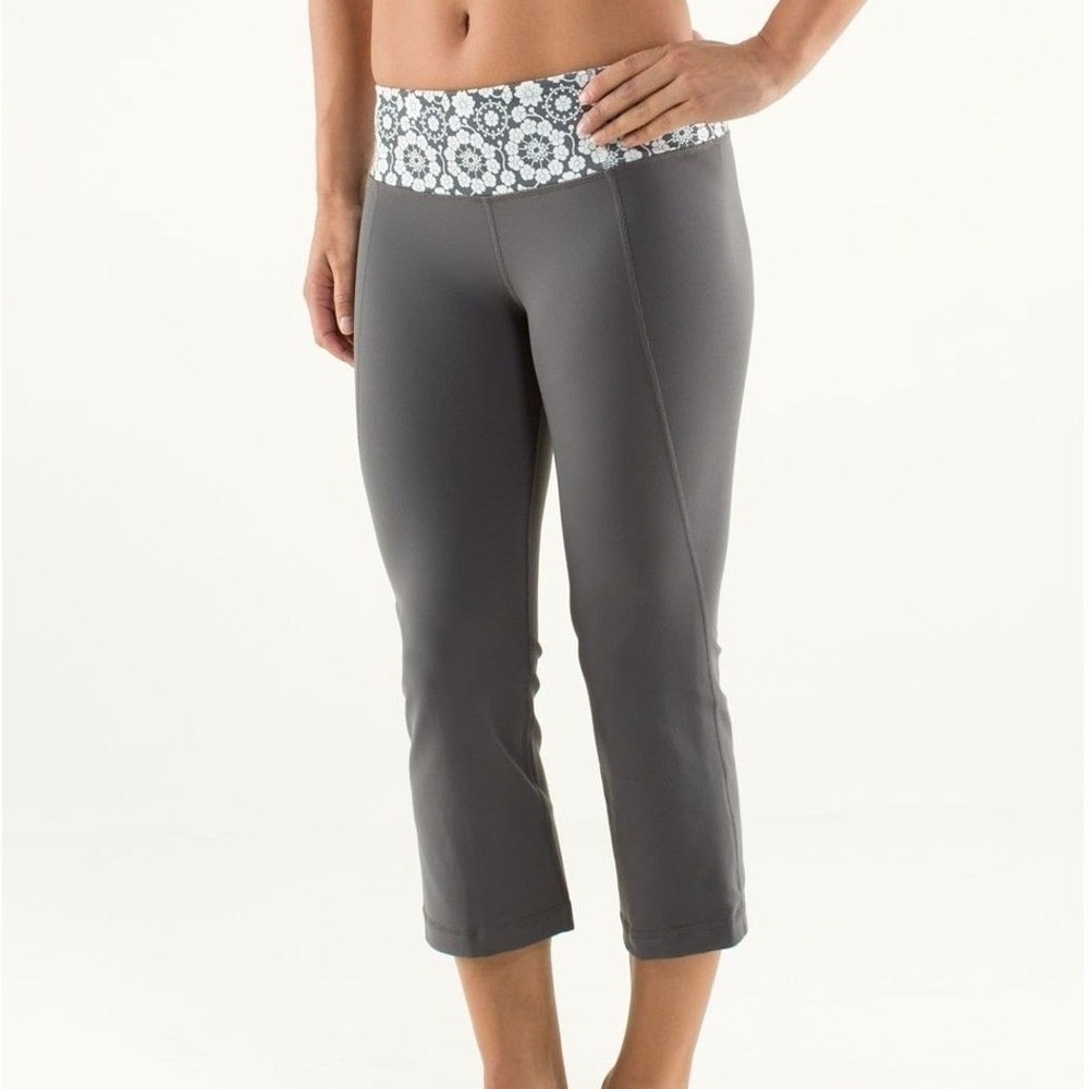 Lululemon Gather & Crow Crop Gray Floral Waistband Yoga Pants Back Slit 2013